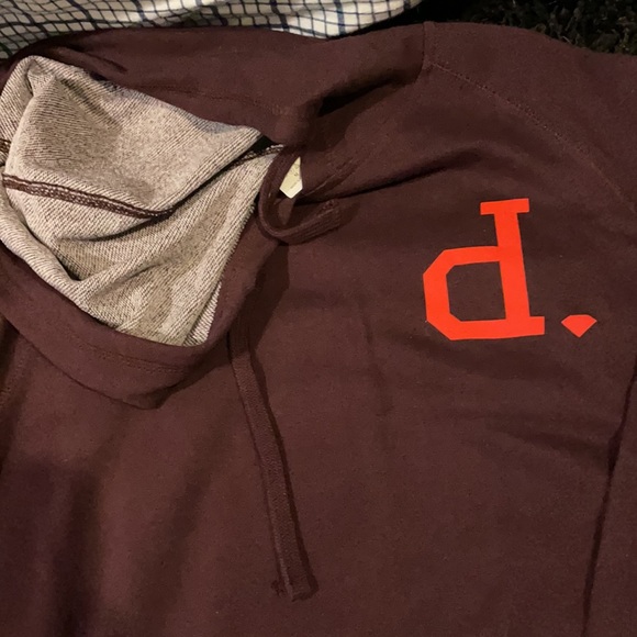 Size M maroon diamond supply hoodie - Picture 2 of 5